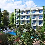 Merhaba Отель 3*