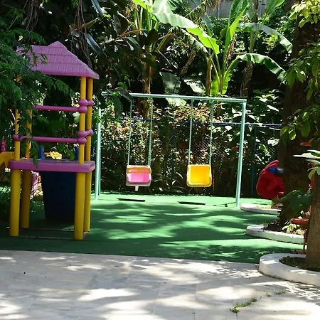 Merhaba ホテル 3*